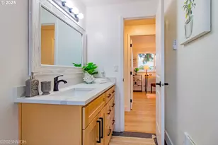 2081 Devos St, Eugene, OR 97402 - Photo 17