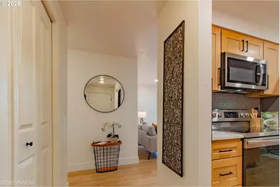 2081 Devos St, Eugene, OR 97402 - Photo 3