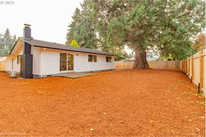 2081 Devos St, Eugene, OR 97402 - Photo 33