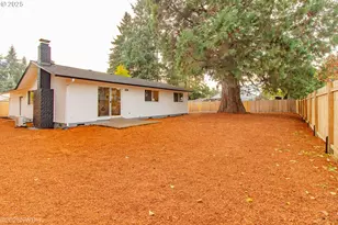 2081 Devos St, Eugene, OR 97402 - Photo 33