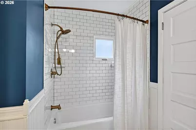 6128 SE Reedway St, Portland, OR 97206 - Photo 23