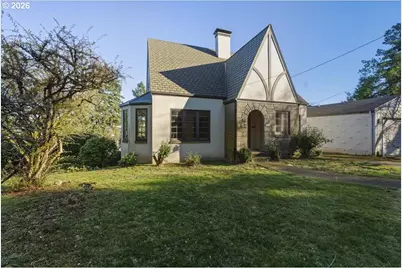 7202 S Corbett Ave, Portland, OR 97219 - Photo 3