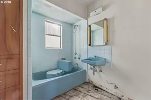 7202 S Corbett Ave, Portland, OR 97219 - Photo 11