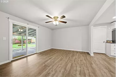 550 E 7th St, La Center, WA 98629 - Photo 11