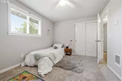550 E 7th St, La Center, WA 98629 - Photo 15