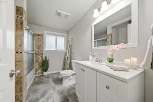 550 E 7th St, La Center, WA 98629 - Photo 17