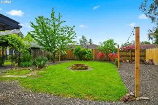 550 E 7th St, La Center, WA 98629 - Photo 21