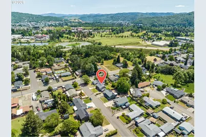 1537 NW Rachel Ave, Roseburg, OR 97471 - Photo 45
