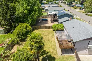 1537 NW Rachel Ave, Roseburg, OR 97471 - Photo 43