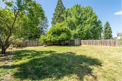 1537 NW Rachel Ave, Roseburg, OR 97471 - Photo 39