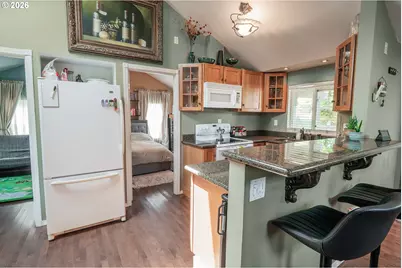 60 E 30th Ave, Eugene, OR 97405 - Photo 7