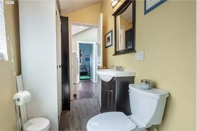 60 E 30th Ave, Eugene, OR 97405 - Photo 13