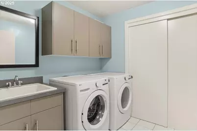 1622 NW Riverscape St, Portland, OR 97209 - Photo 27