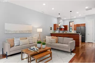 1622 NW Riverscape St, Portland, OR 97209 - Photo 7