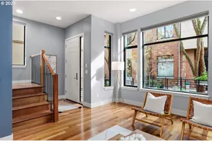 1622 NW Riverscape St, Portland, OR 97209 - Photo 3