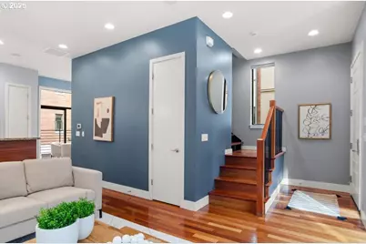 1622 NW Riverscape St, Portland, OR 97209 - Photo 17