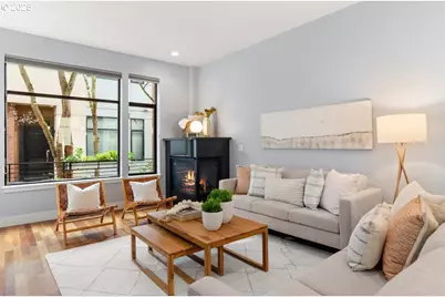 1622 NW Riverscape St, Portland, OR 97209 - Photo 5