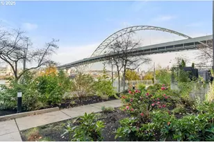 1622 NW Riverscape St, Portland, OR 97209 - Photo 31