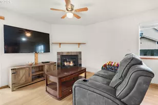861 K Ave, Seaside, OR 97138 - Photo 5