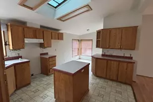 420 E 9th Ave, Junction City, OR 97448 - Photo 3