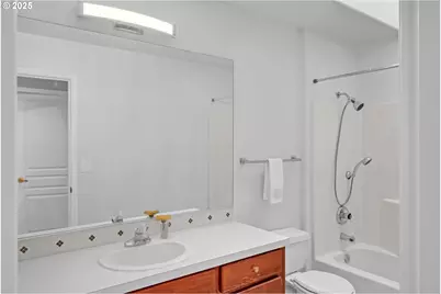 2463 SW Phyllis Dr SW, Gresham, OR 97080 - Photo 23