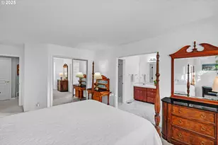 2463 SW Phyllis Dr SW, Gresham, OR 97080 - Photo 17