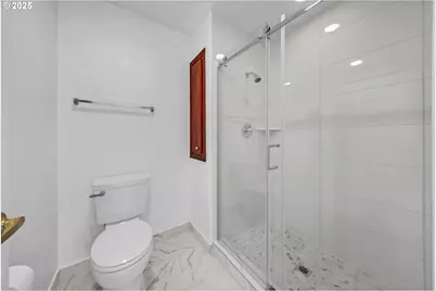 2463 SW Phyllis Dr SW, Gresham, OR 97080 - Photo 19