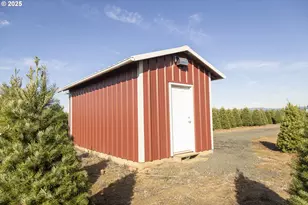 25110 SW Red Prairie Rd, Sheridan, OR 97378 - Photo 19