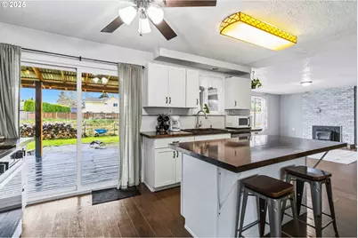 2323 48th Ave, Longview, WA 98632 - Photo 7