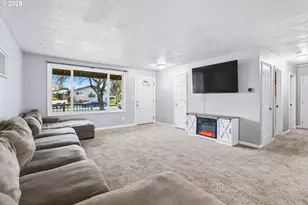 2323 48th Ave, Longview, WA 98632 - Photo 3