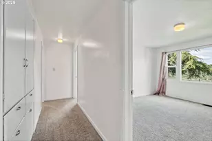 26900 Crow Rd, Eugene, OR 97402 - Photo 35