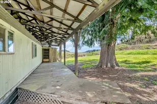 26900 Crow Rd, Eugene, OR 97402 - Photo 41