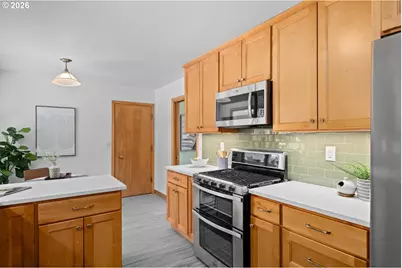 6135 SW 41st Ave, Portland, OR 97221 - Photo 15