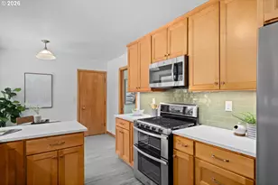 6135 SW 41st Ave, Portland, OR 97221 - Photo 15