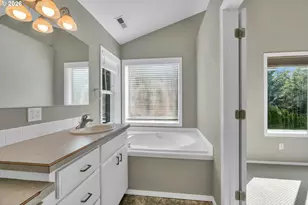 13179 Gaffney Ln, Oregon City, OR 97045 - Photo 35