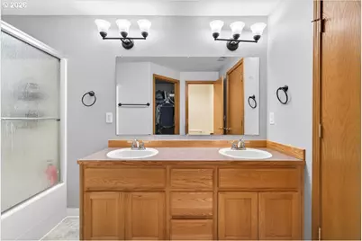 1261 Washington St, Lafayette, OR 97127 - Photo 17