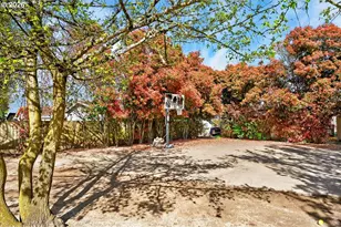 1261 Washington St, Lafayette, OR 97127 - Photo 25