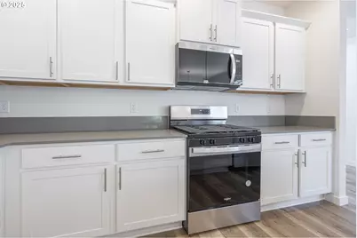 714 Tigerlily St, Silverton, OR 97381 - Photo 11