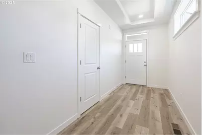 714 Tigerlily St, Silverton, OR 97381 - Photo 5