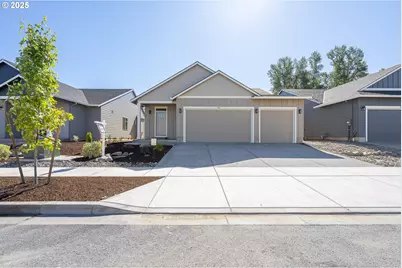 714 Tigerlily St, Silverton, OR 97381 - Photo 1