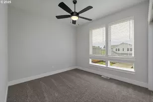 15237 S E Towers Ter, Milwaukie, OR 97267 - Photo 21