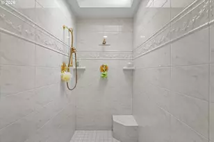 2328 Oakhurst Ln, Lake Oswego, OR 97034 - Photo 31