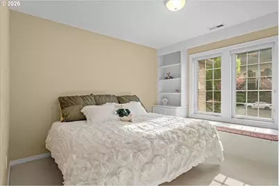 2328 Oakhurst Ln, Lake Oswego, OR 97034 - Photo 33