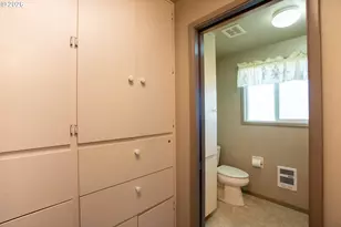 87554 Miller Rd, Veneta, OR 97487 - Photo 25