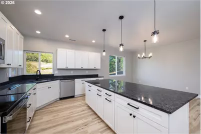 367 Karenza Ln, Roseburg, OR 97471 - Photo 9