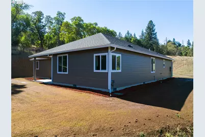 367 Karenza Ln, Roseburg, OR 97471 - Photo 37