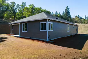 367 Karenza Ln, Roseburg, OR 97471 - Photo 37