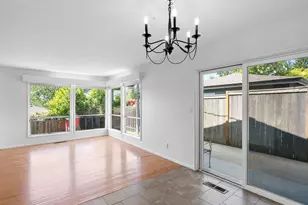 6919 SW 10th Ave, Portland, OR 97219 - Photo 9