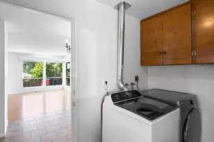 6919 SW 10th Ave, Portland, OR 97219 - Photo 15