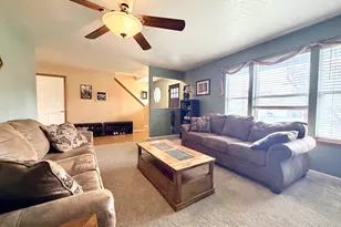 1561 Misty Dr, Hermiston, OR 97838 - Photo 3